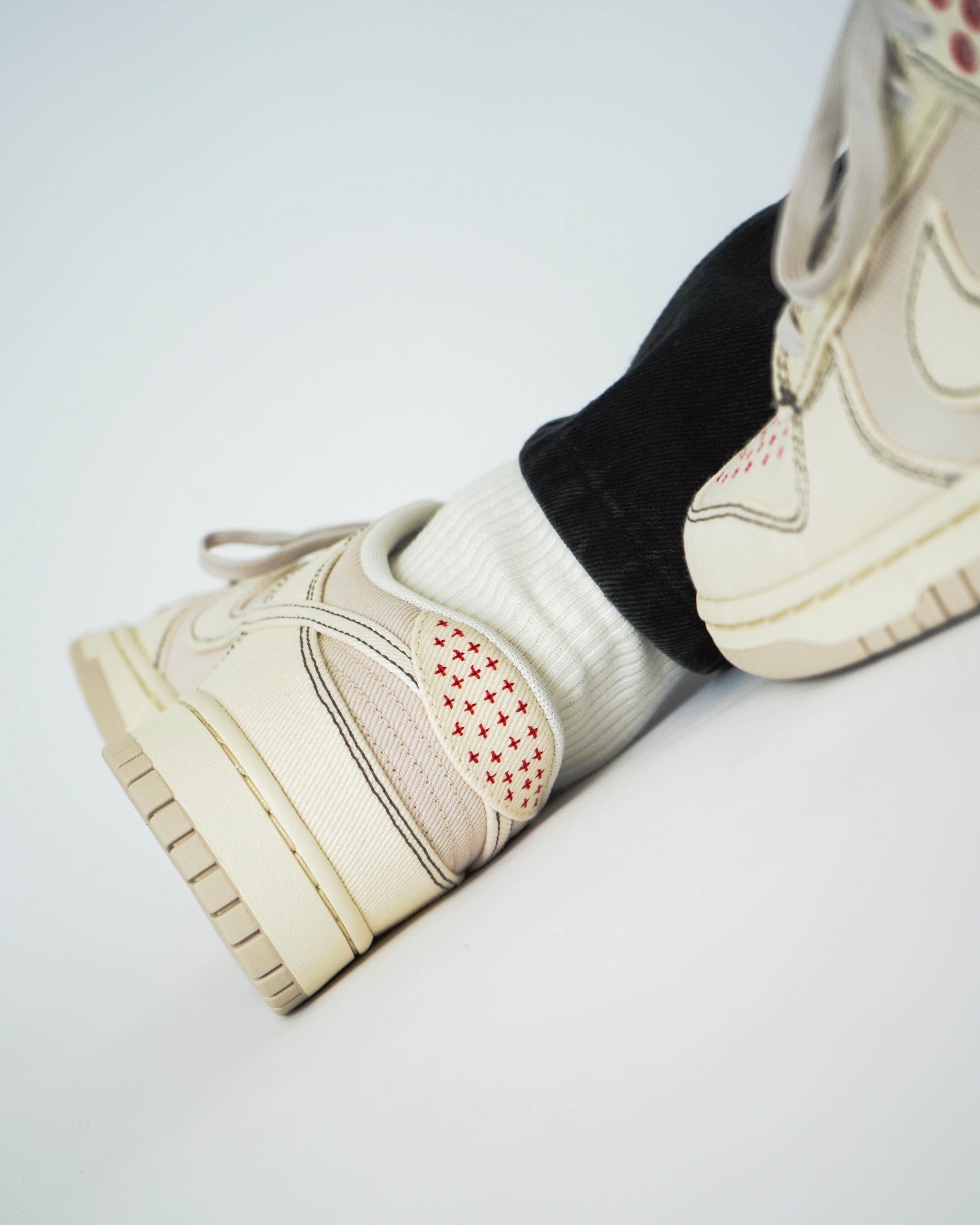 Size 9.5 - Nike Dunk Low Sashiko - Light Orewood Brown 2023 ?Nike Dunk Low “Light Orewood Brown Sashiko”? Size - 11  main image 2